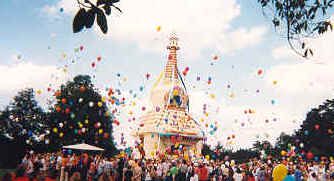 Le stupa pendant l'inauguration
